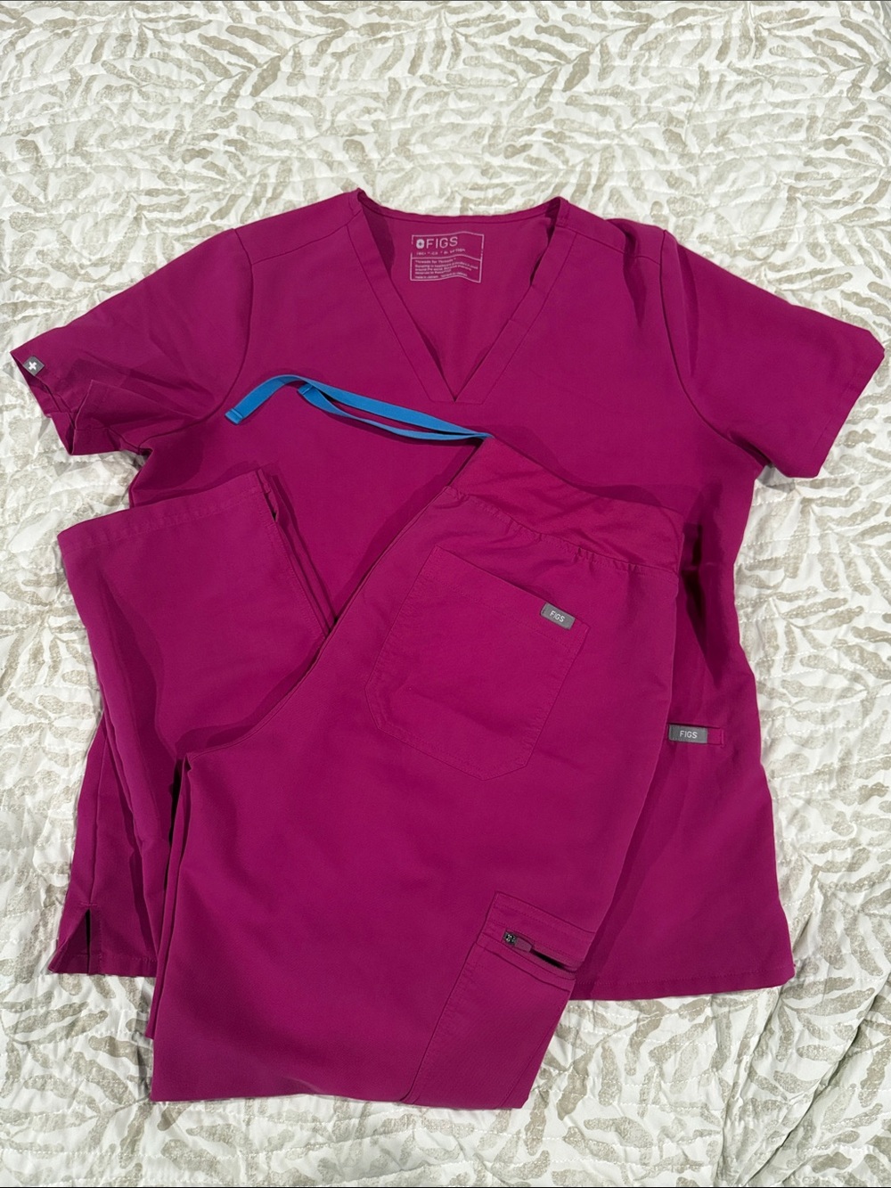Figs Women's Bright Magenta Scrub Top & Jogger Pants